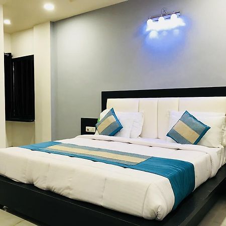 Hotel Aaradhya Residency Agra  Esterno foto