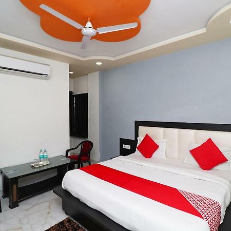 Hotel Aaradhya Residency Agra  Esterno foto
