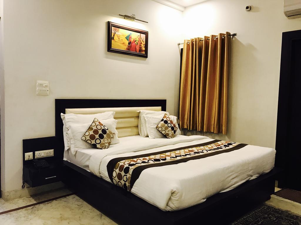 Hotel Aaradhya Residency Agra  Esterno foto