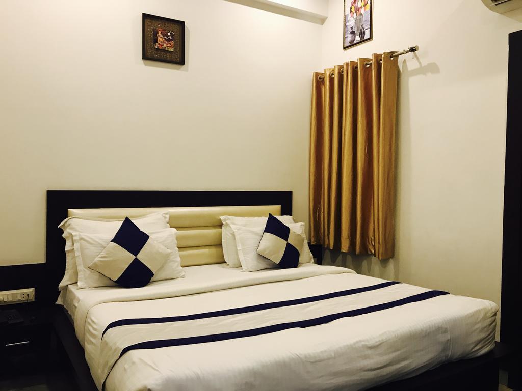 Hotel Aaradhya Residency Agra  Esterno foto