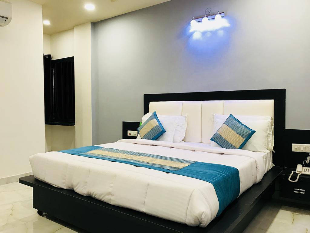 Hotel Aaradhya Residency Agra  Esterno foto