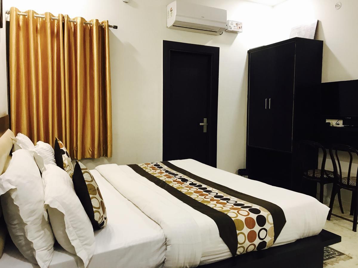 Hotel Aaradhya Residency Agra  Esterno foto
