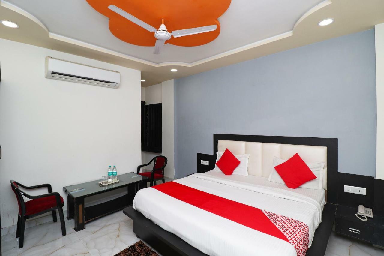 Hotel Aaradhya Residency Agra  Esterno foto