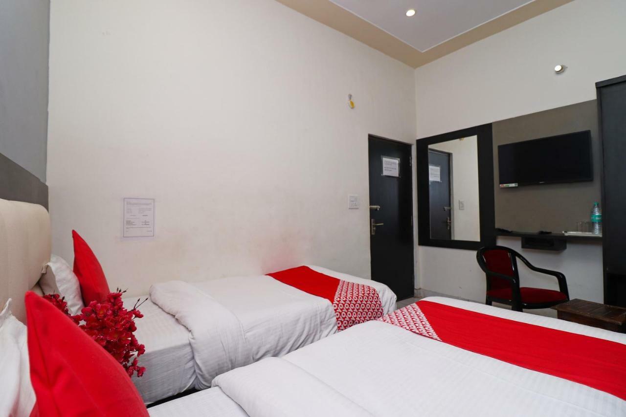 Hotel Aaradhya Residency Agra  Esterno foto