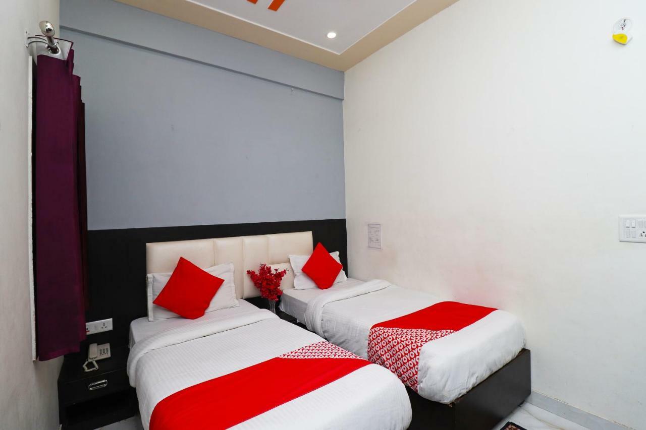 Hotel Aaradhya Residency Agra  Esterno foto